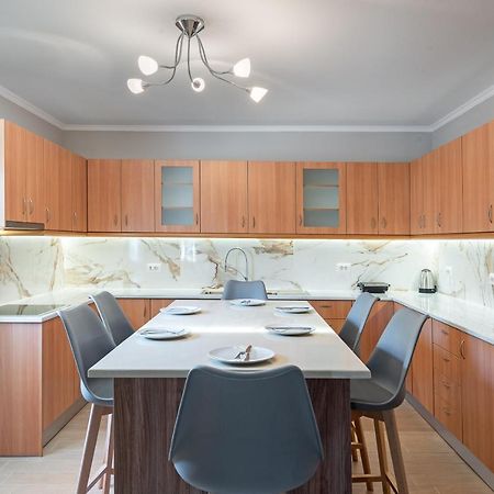 Waterway Luxury Residence-Apartment 1 Razata ภายนอก รูปภาพ